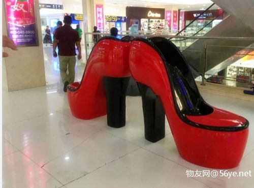 座椅雕塑 彩绘高跟鞋  上海塑景雕塑隶属于上海塑景雕塑艺术